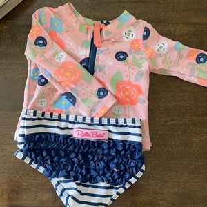 Ruffle butts long sleeve rash guard and bottoms